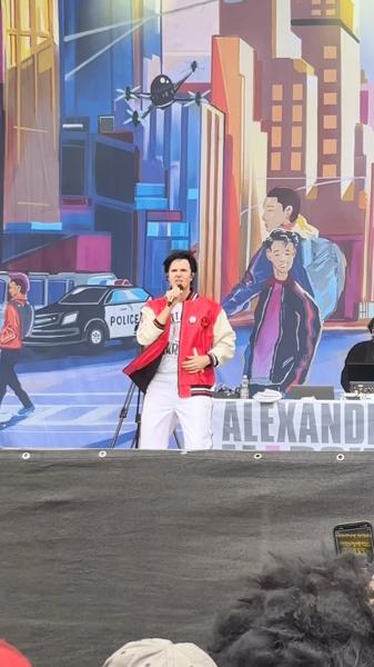 Hier ist schon um 12 Uhr morgens die beste Stimmung โ dank @alexandermarcusoffic