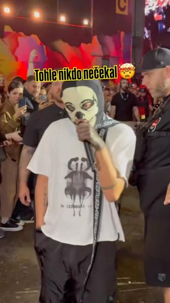 Je libo půlnoční vyjížďku? 🎡🤯 @twentyonepilots