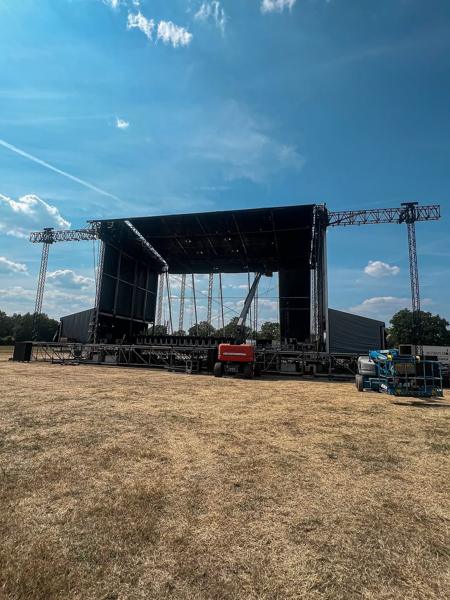 The stage for Sunday is coming together nicely.. ๐โก๏ธ
We canโt wait to welcome