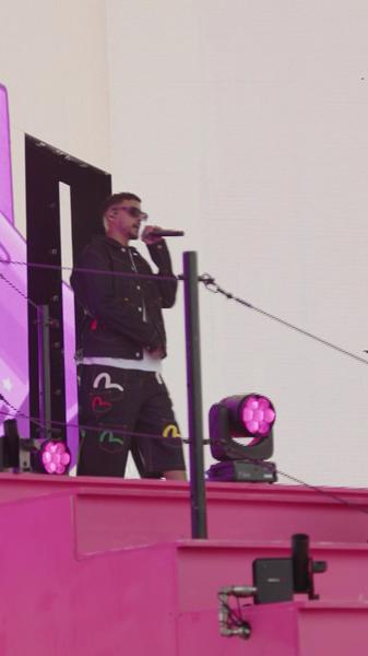 Die opkomst van @Boef was legendary 🏆 #vunzige #festival #vdf26 #boef 