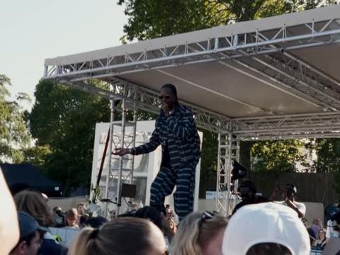 Name an MC that spits harder.
The legendary @omygoshitsddoublee live from the P