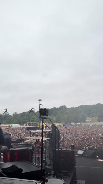 @Kings of Leon Glasgow loves you! 🏴󠁧󠁢󠁳󠁣󠁴󠁿