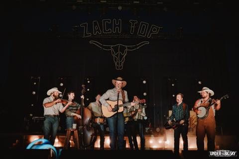 The kinda headliner we like. @zachtop ๐ค #UTBS26