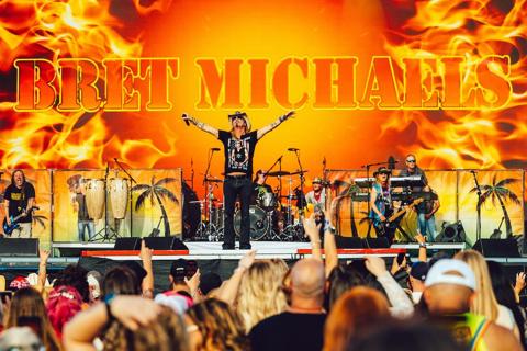 Nothin’ but a good time with @BretMichaelsOfficial 🎸

📸 @charles.reagan