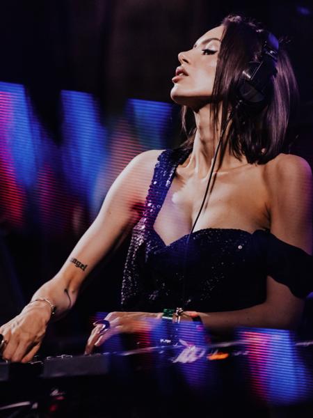 No one does it like @saralandrydj