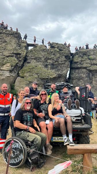 ROCKHARZ FESTIVALTAG 4
Der Vorhang fรคllt, die Ohren fiepen.๐ธโจ Tag 4 auf dem RO