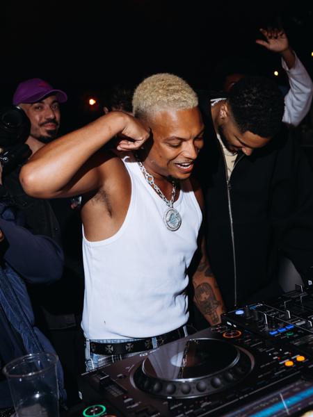 DJ Roffa’s officiële festivaldebuut is een feit! Thanks for making it happen, fa