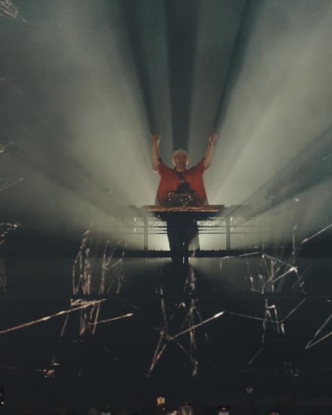 Dom Dolla dropping all of his bangers at Wildlands Brisbane โค๏ธโ๐ฅ Perth keep an