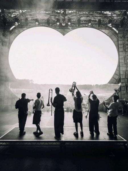 As day turns to night, the @4amkrulondon army explode onto the Love Saves stage 