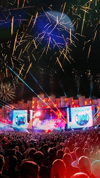 O REGISTO AรREO DO SEGUNDO DIA ESGOTADO DA MAIOR EDIรรO DE SEMPRE DO ROCK IN RIO