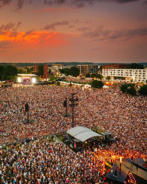 @thelumineers POV 😍

📸 @ismaelquintanillaiii