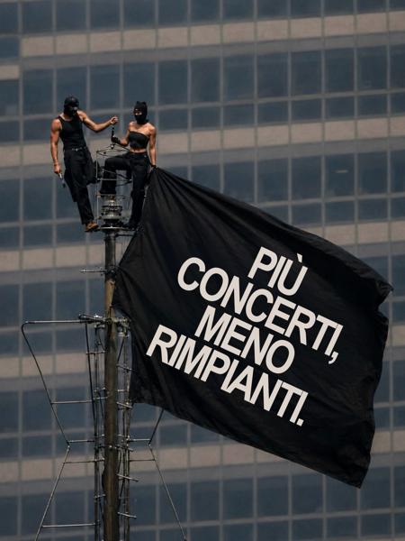 Avevamo qualcosa da dirvi anche noi.

ROCK IN ROMA 2026 ✹ LO SPAZIO TRA NOI