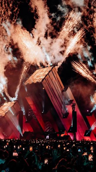 Closing a festival isn’t about playing the last record.
It’s about giving thousa