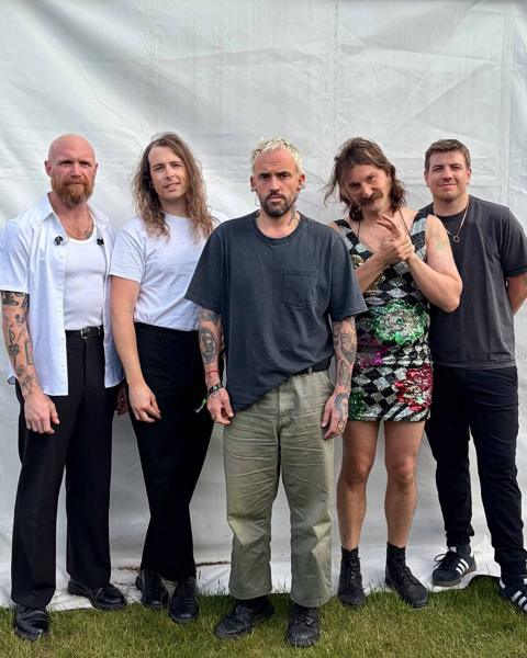 @idlesband sætter ild til Astra - det bliver vildt og svedigt 😮💨
Ses vi klok