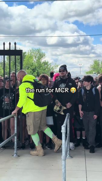 RUNNNN #mychemicalromance #sonictemple