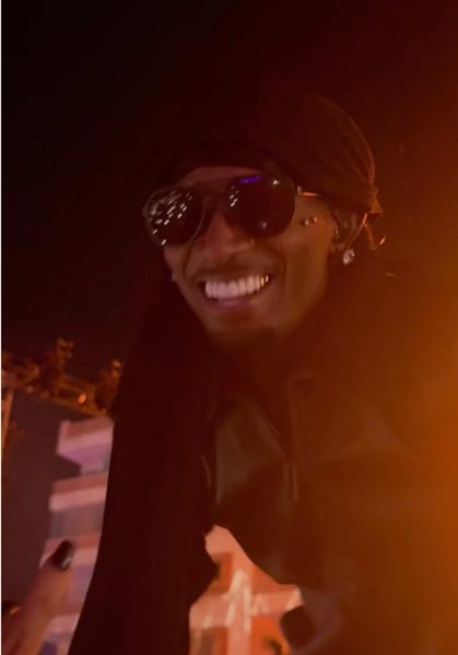 Backstage hits different with @playboicarti ๐๐ป
ุงูุฃุฌูุงุก ูุงูุช ุฎูุงููุฉ ุนูุฏ ุงูุจุงูุณุช