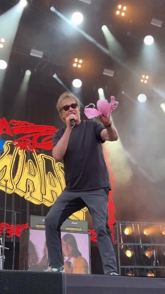 @eppunormaalivirallinen 🤝🏻❤️
#Ruisrock2026