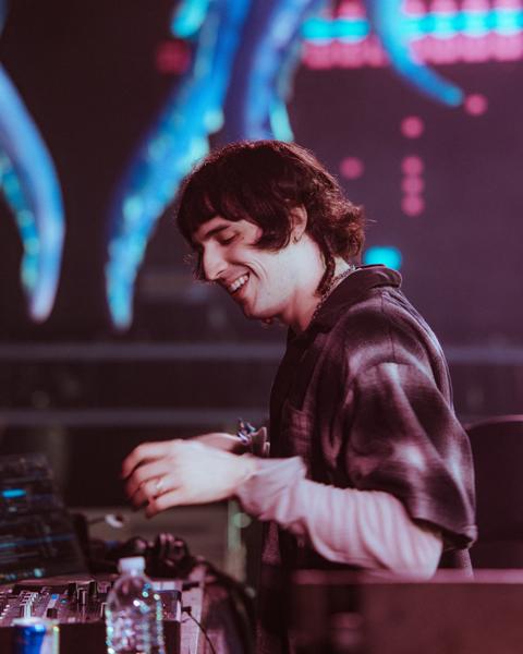Today is another trip around the sun for @porterrobinson ... Wish him a happy bi