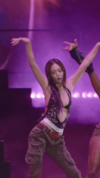 It was a special edition. Open’er rocked with JENNIE! 

@jennierubyjane 
@gdynia
